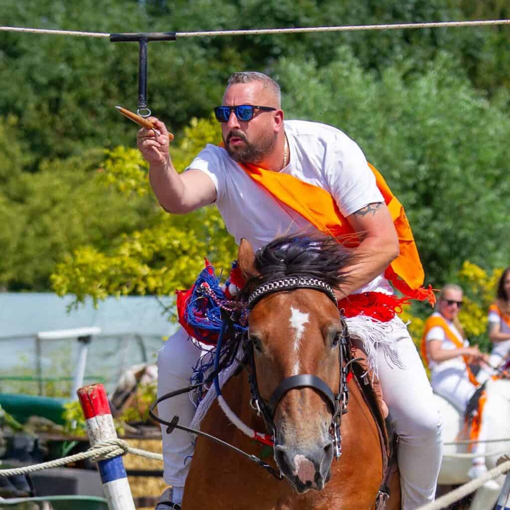 Ringsteken bij de oogstfeesten Wolphaartsdijk